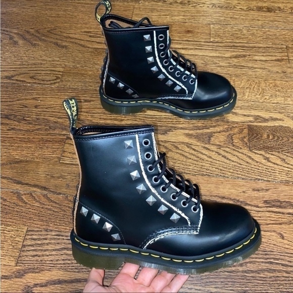 New Size 6 Dr. Martens 1460 Black Studded Lace Up Boots - Picture 2 of 7